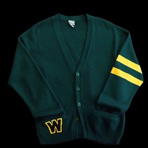 ✨one of a kind ✨ forest green vintage cardigan with yellow detailing
